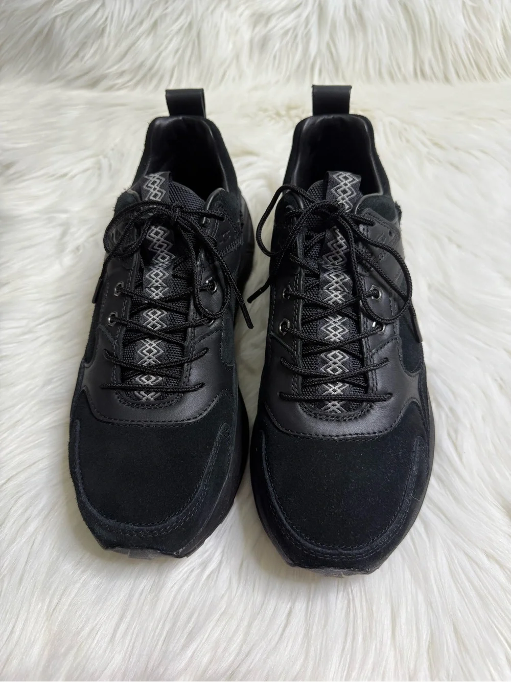 Ugg Miwo Trainer Low Men Vibram Sneakers Shoes Size 9 New